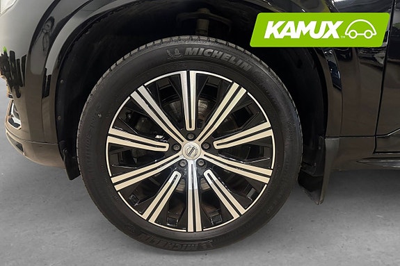 Volvo XC90 8 of 26