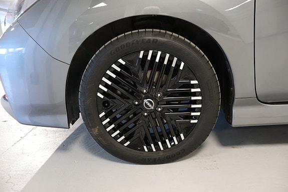 Nissan Leaf 10 of 10