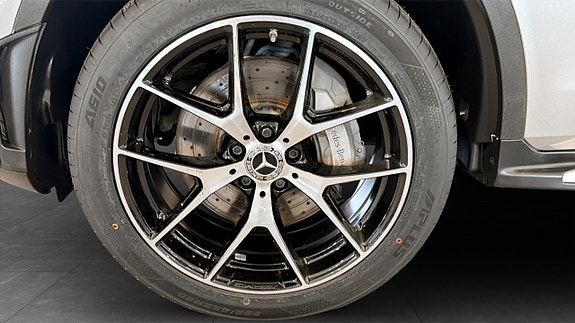 Mercedes-Benz GLC300 e 9 of 9