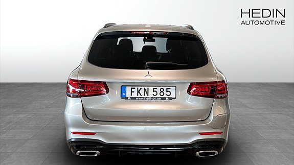 Mercedes-Benz GLC300 e 7 of 9