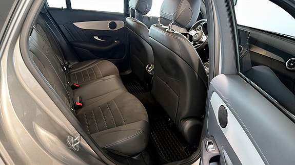Mercedes-Benz GLC300 e 5 of 9