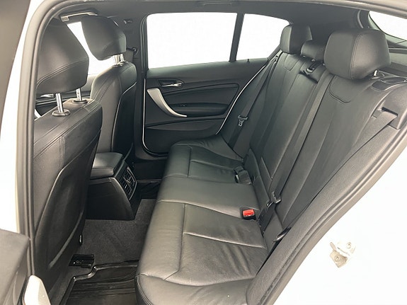 BMW M135i 27 of 30