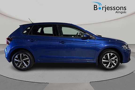 Volkswagen Polo 2 of 8