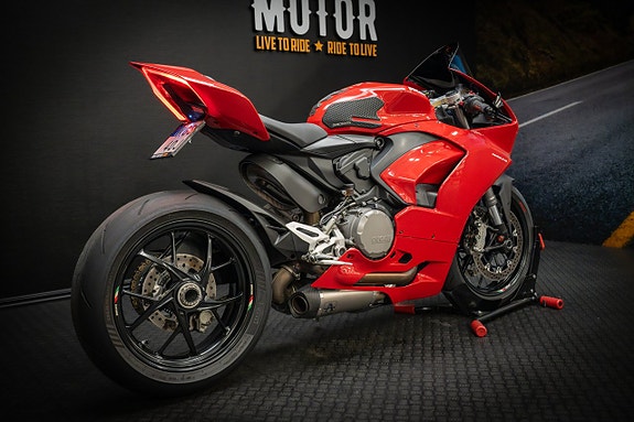 Ducati Panigale V2 *Arrow* 10 of 16