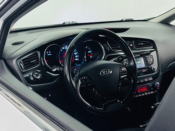 Kia Ceed 9 of 23
