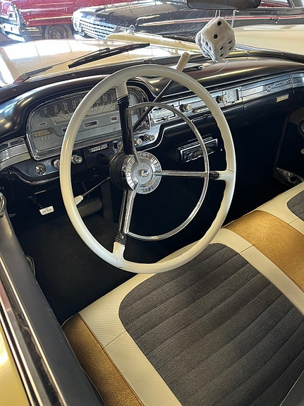 Ford Galaxie 2 of 2
