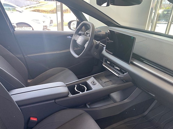 Volkswagen ID.3 Neo 4 of 5