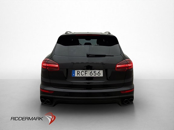 Porsche Cayenne 7 of 30
