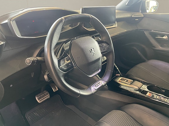 Peugeot 2008 10 of 15