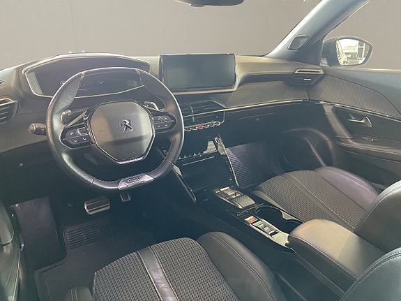 Peugeot 2008 12 of 15