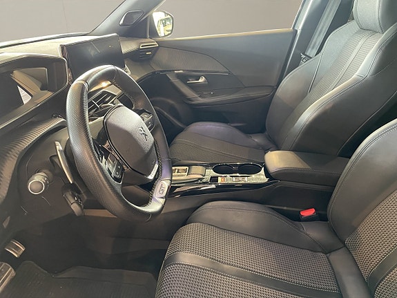 Peugeot 2008 9 of 15