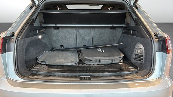 Volkswagen Touareg 14 of 15