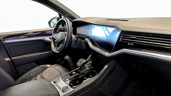 Volkswagen Touareg 12 of 15