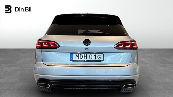 Volkswagen Touareg 9 of 15