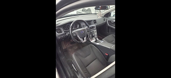 Volvo V60 9 of 9