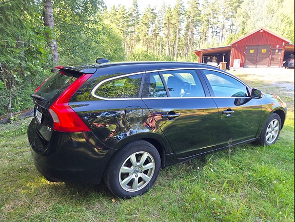 Volvo V60 7 of 9