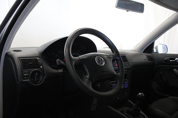 Volkswagen Golf IV 7 of 11