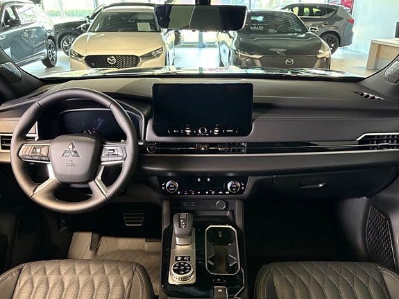 Mitsubishi Outlander 15 of 24