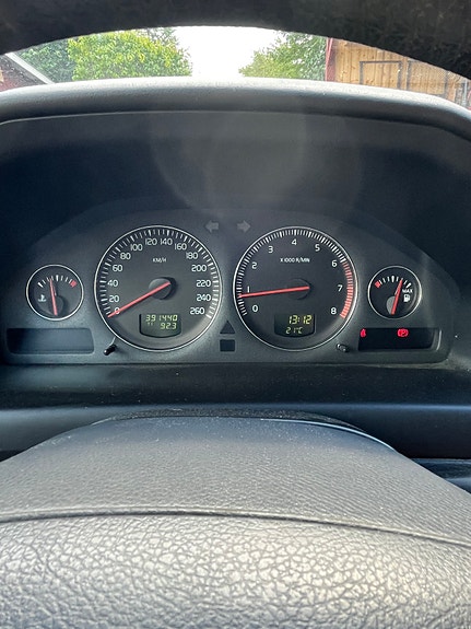 Volvo V70 5 of 7