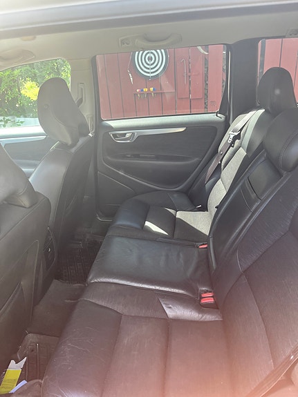 Volvo V70 7 of 7