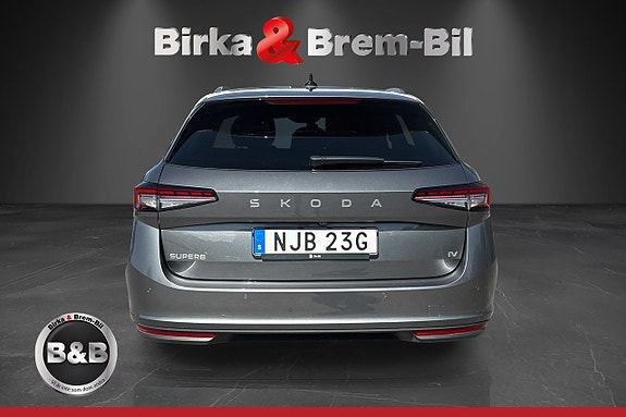 Skoda Superb 19 of 24