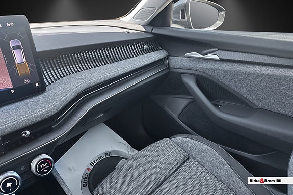 Skoda Superb 14 of 24