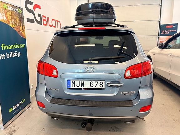 Hyundai Santa Fe 7 of 30