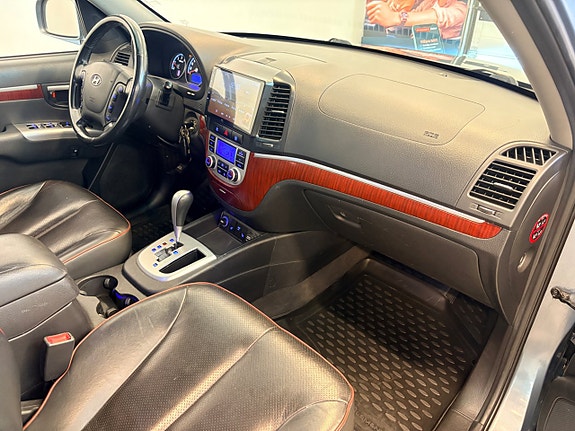Hyundai Santa Fe 20 of 30