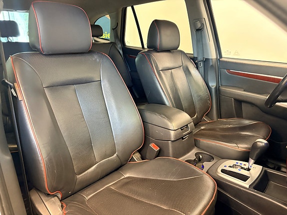 Hyundai Santa Fe 27 of 30