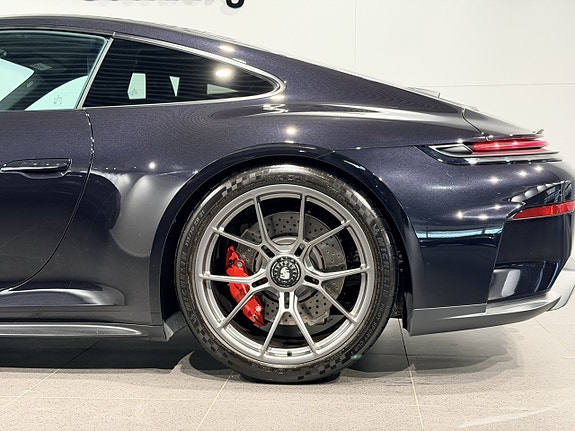 Porsche 911 GT3 10 of 30