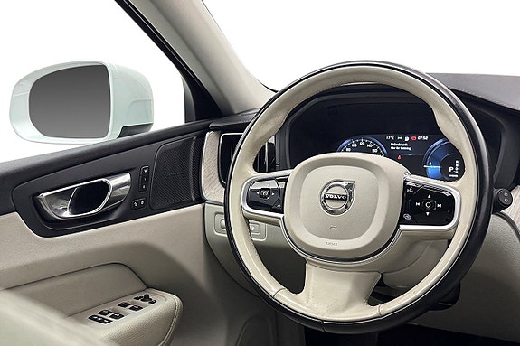 Volvo XC60 19 of 30