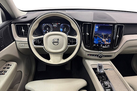 Volvo XC60 21 of 30