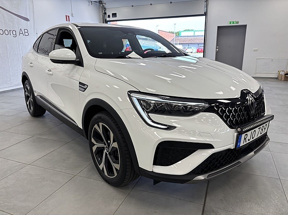 Renault Arkana 2 of 10