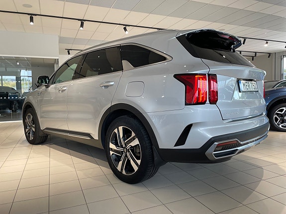 Kia Sorento 5 of 22