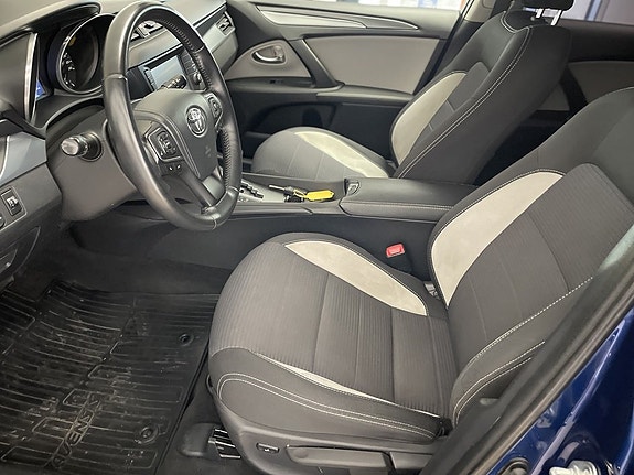 Toyota Avensis 10 of 18