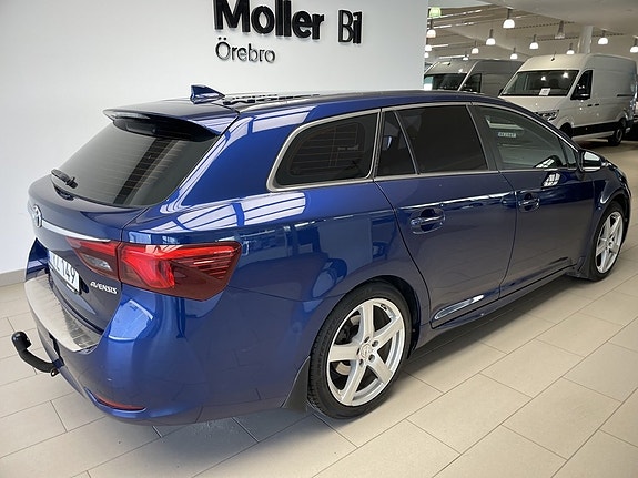Toyota Avensis 5 of 18