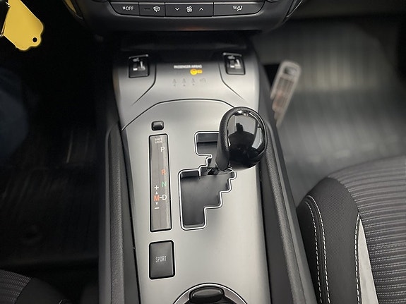 Toyota Avensis 18 of 18