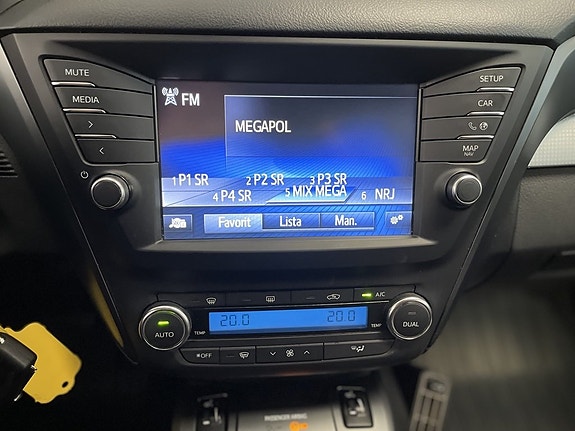 Toyota Avensis 15 of 18