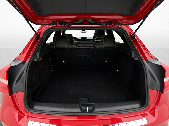 Mercedes-Benz GLA200 28 of 30