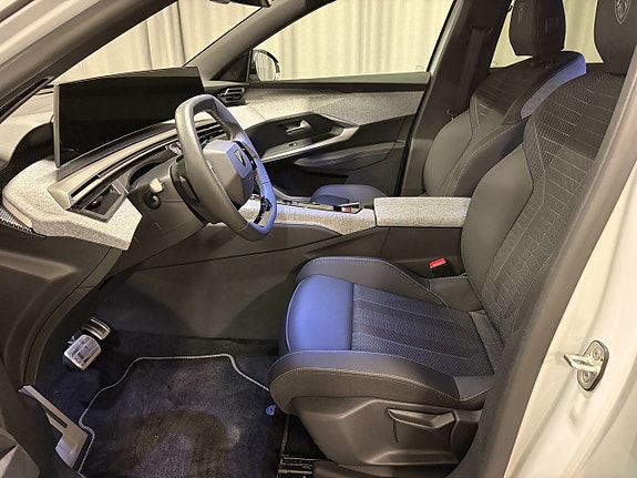 Peugeot 3008 8 of 18