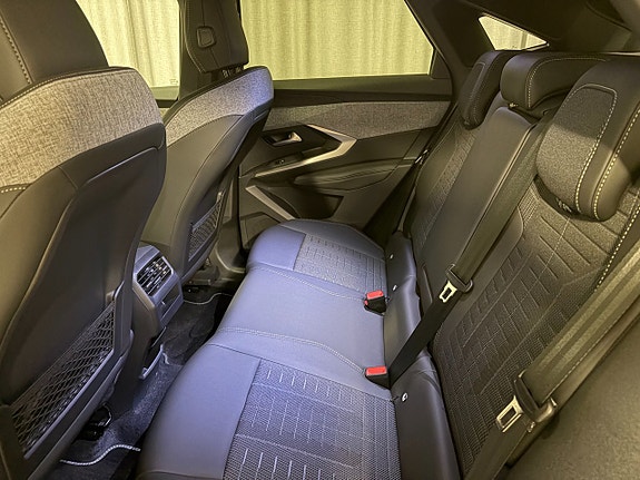 Peugeot 3008 7 of 18