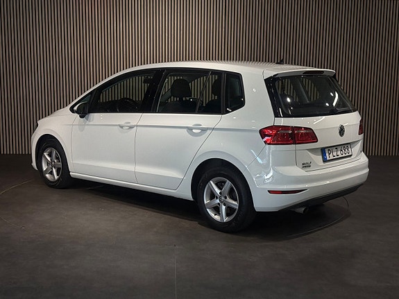 Volkswagen Golf Sportsvan 6 of 27