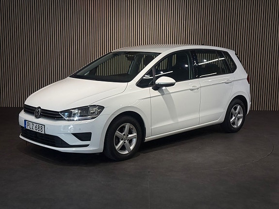 Volkswagen Golf Sportsvan 8 of 27