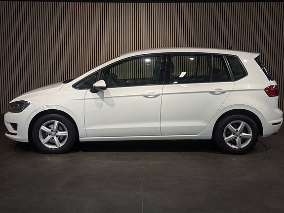 Volkswagen Golf Sportsvan 7 of 27