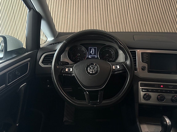 Volkswagen Golf Sportsvan 13 of 27