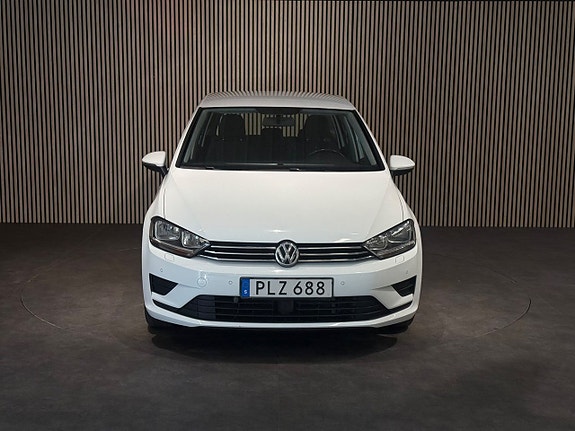 Volkswagen Golf Sportsvan 9 of 27