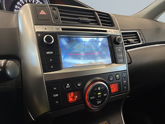 Toyota Verso 11 of 19