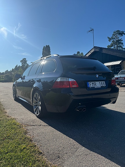 BMW 530Xi 3 of 10