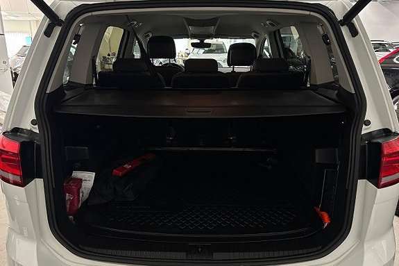 Volkswagen Touran 10 of 20