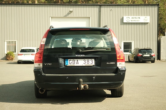 Volvo V70 5 of 8